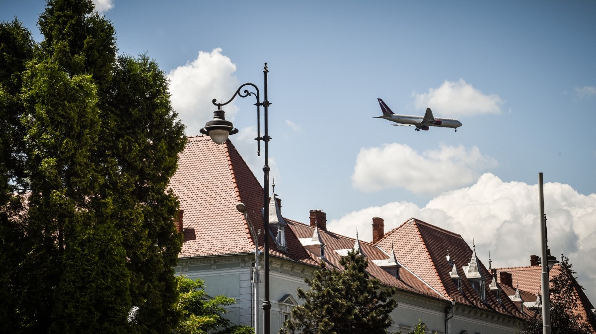 Aeroportul Sibiu, cea mai mare creștere în România. Ce se întâmplă din 2020, când apare Aeroportul Brașov