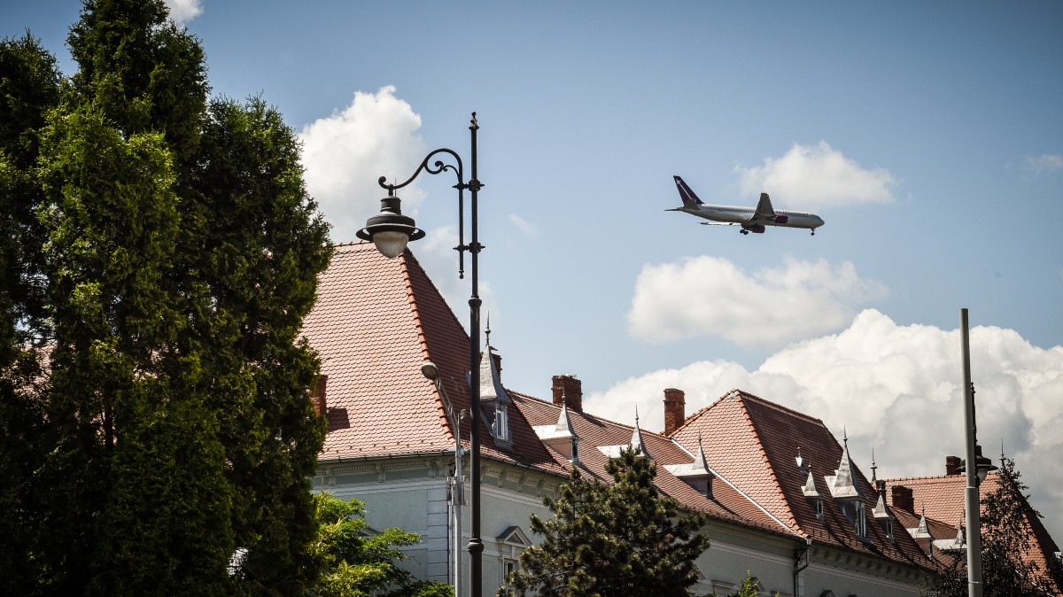 Când se va putea zbura pe ruta Sibiu – București. Ține de Schengen