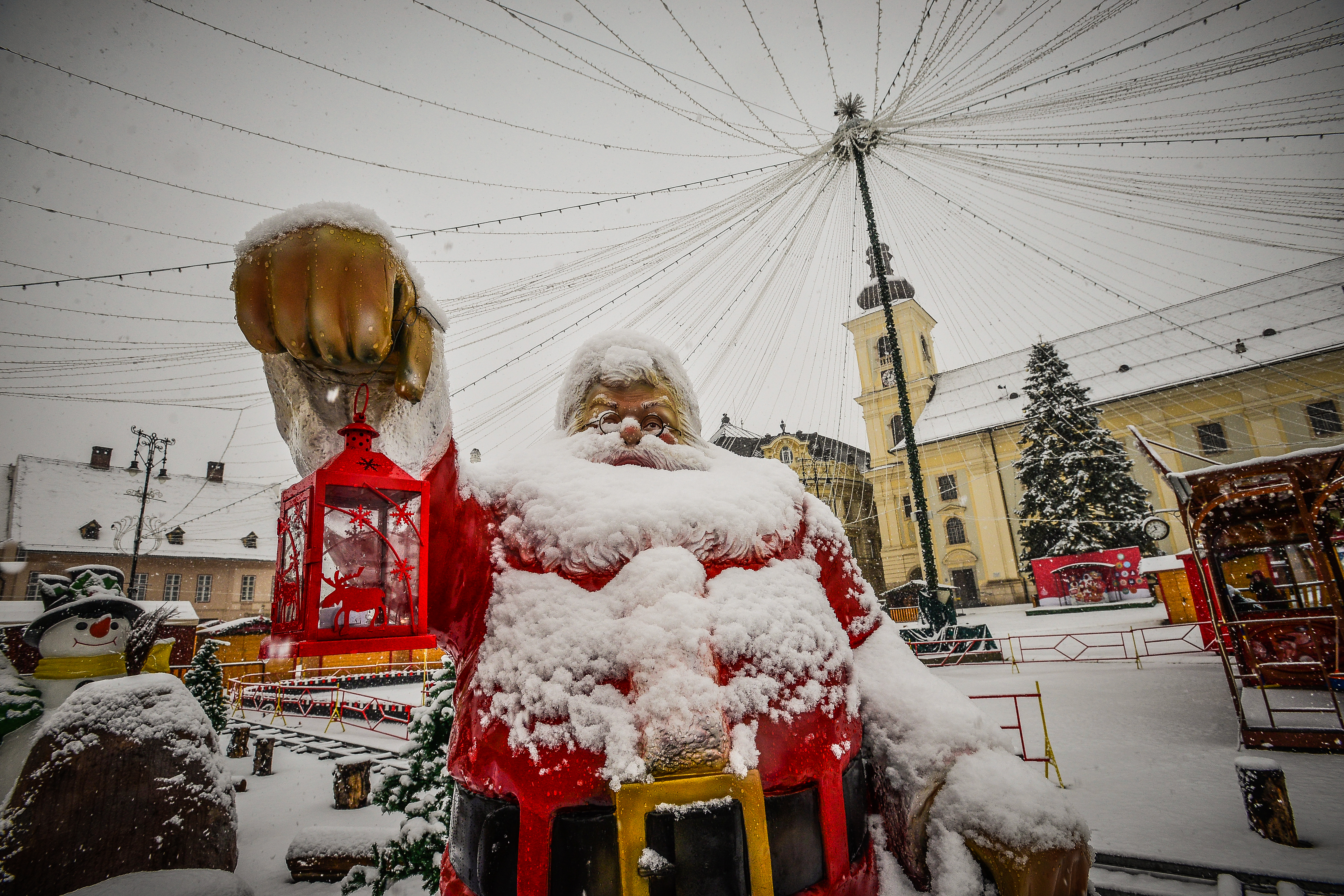 Let it snow! Meteo Sibiu: va ninge până miercuri