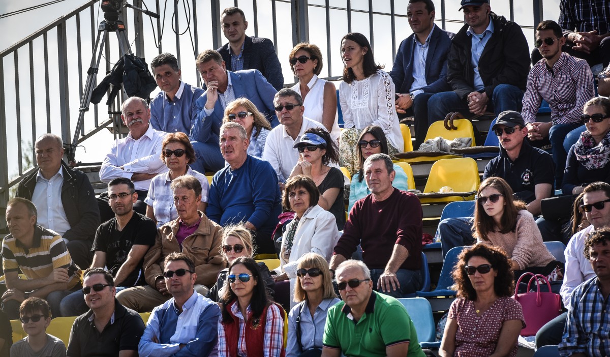 Carmen și Klaus Iohannis, în tribune la finala Sibiu Open.  Haase, noul campion / Foto Video
