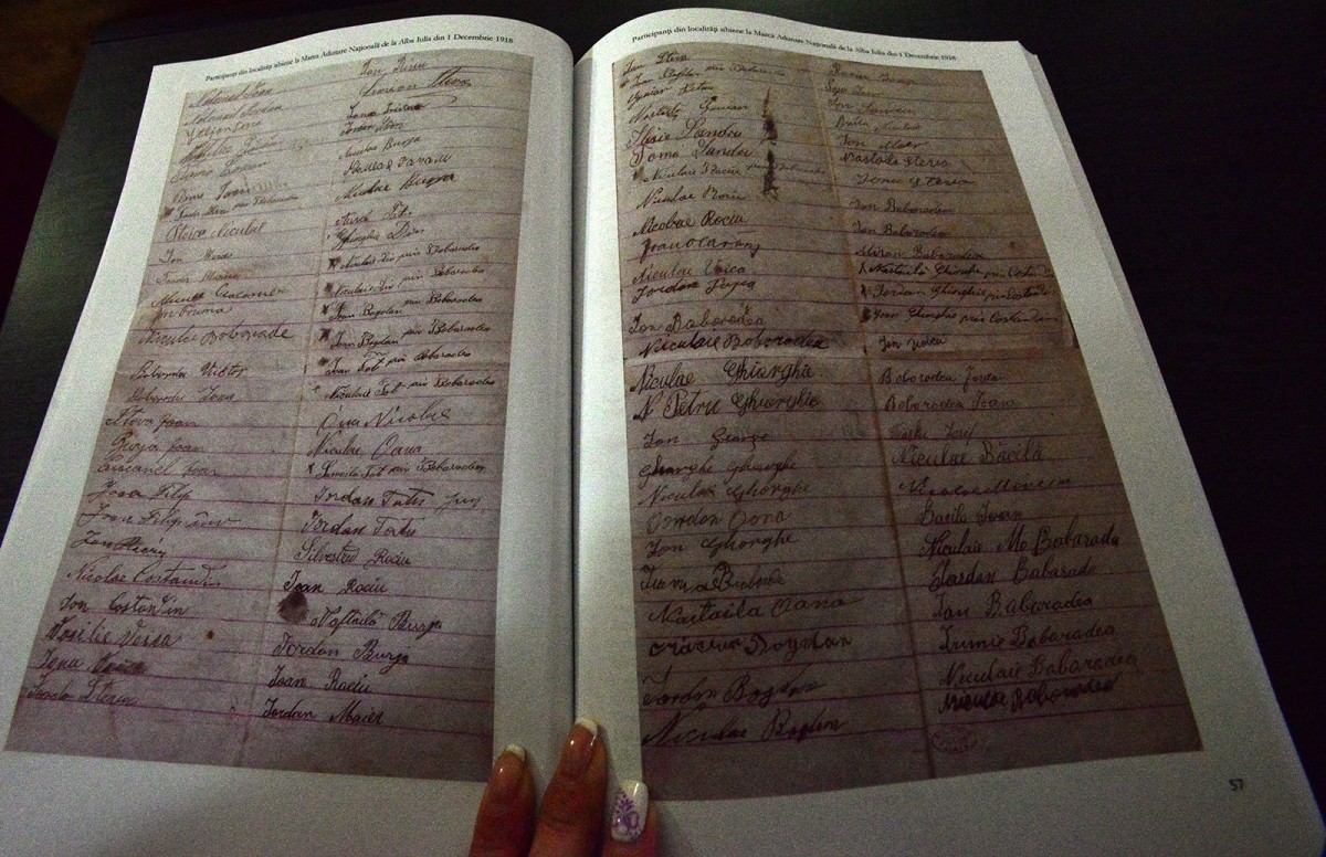 Documentele Unirii: cum au strâns sibienii liste de semnături pentru unirea cu România