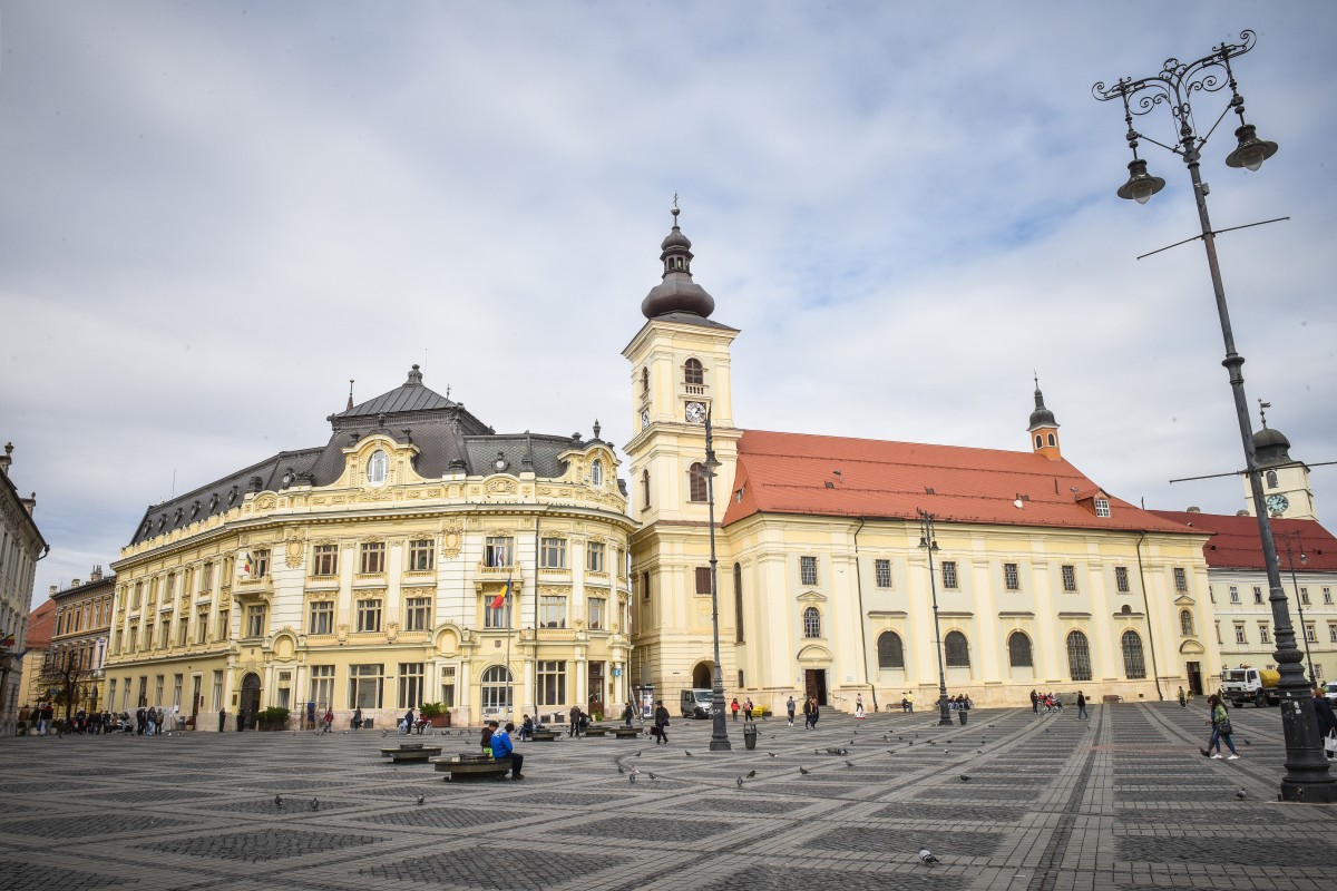 Forbes: Sibiul urcă în clasamentul celor mai bune orașe pentru afaceri. „Orașul este un magnet pentru români”