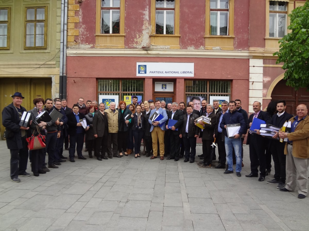 120 000 de semnături pentru liberalii sibieni!