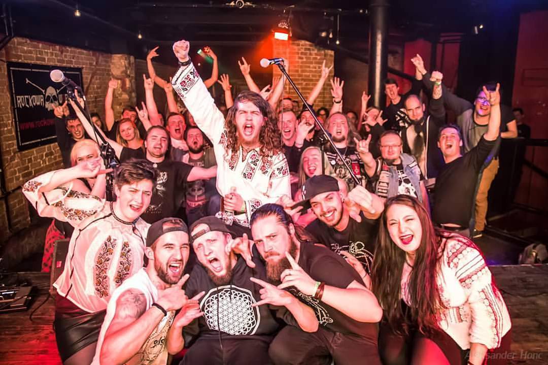 E-an-na, trupa din Sibiu care va reprezenta România la Wacken, își lansează ”Epitaful”