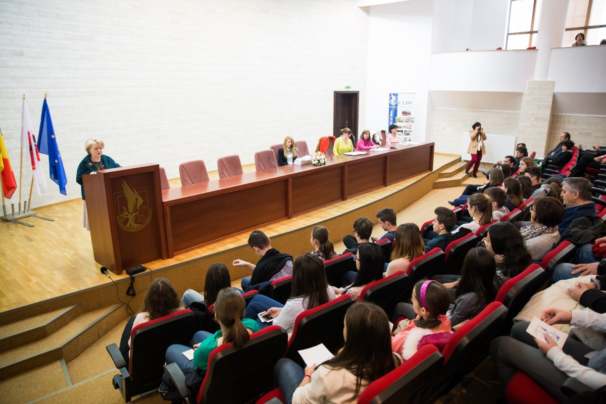 ACTUALIZARE Dăncilă susține studenții „Condițiile să rămână în țară”