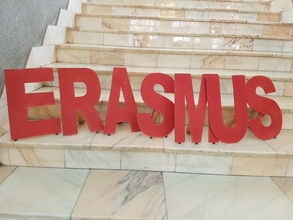 Două școli din Sibiu au câștigat proiecte Erasmus+ dintr-un total de peste 500 depuse