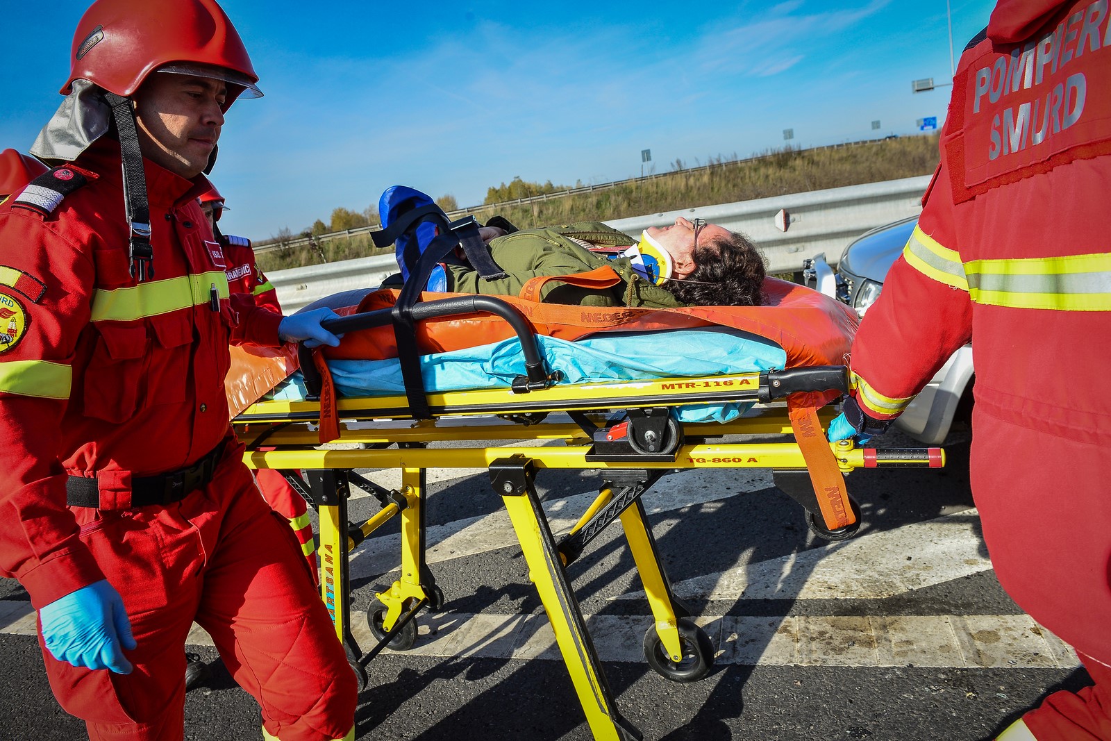 Accident grav la Boița, cu un ATV care a intrat pe DN7 fără să se asigure. O persoană este în comă