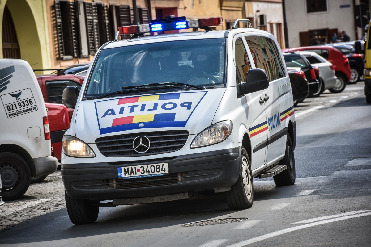 Tânăr reținut după ce a furat electrocasnice din apartamentul în care era chiriaș