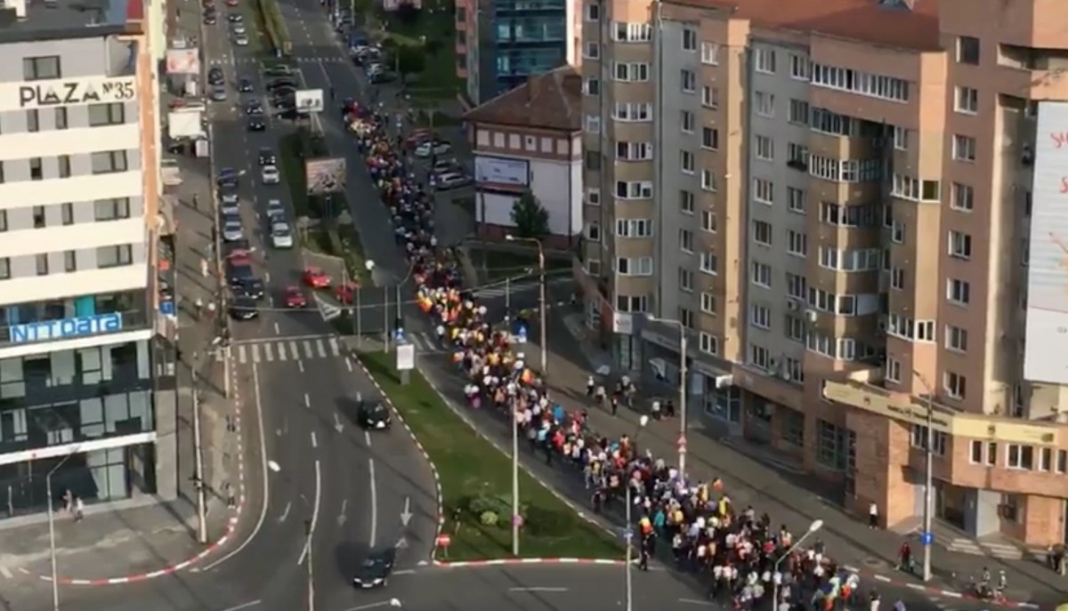 O nouă seară de proteste la Sibiu. Liberalii s-au alăturat protestatarilor