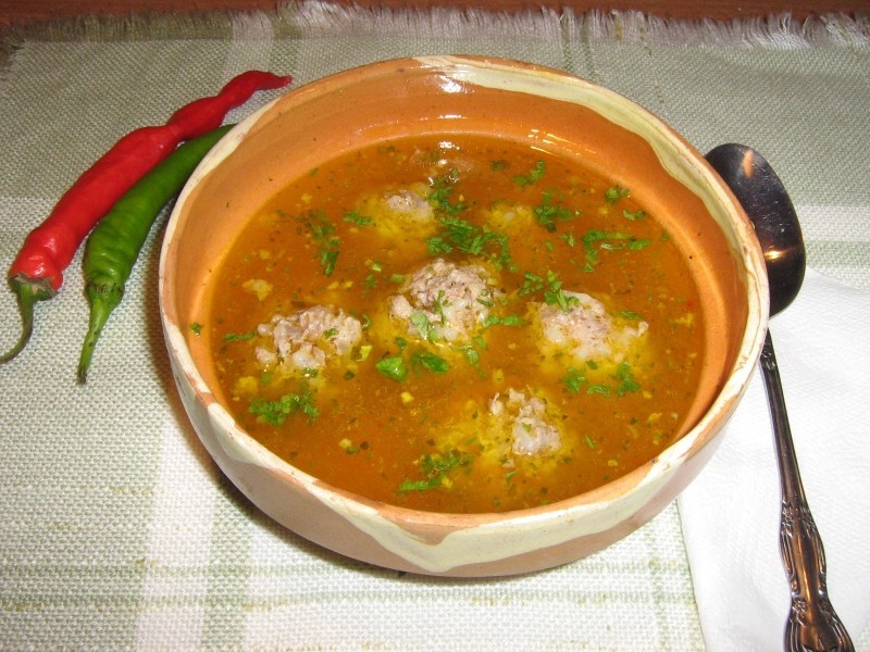 Florian Crețu preferă ciorba de perișoare