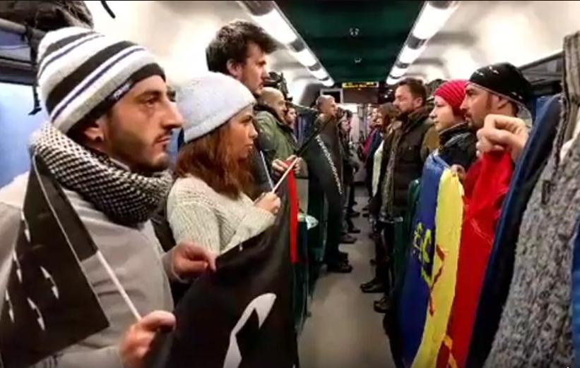 VIDEO Flashmobul #vavedem din tren