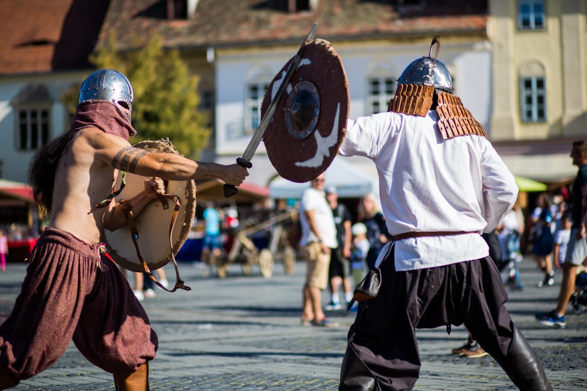 Jucătorii CSU Sibiu vor fi mușchetari în Festivalul Medieval