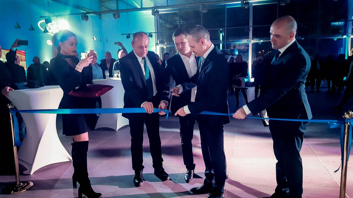 FOTO – S-a deschis reprezentanța Ford Sibiu-Mecatronics