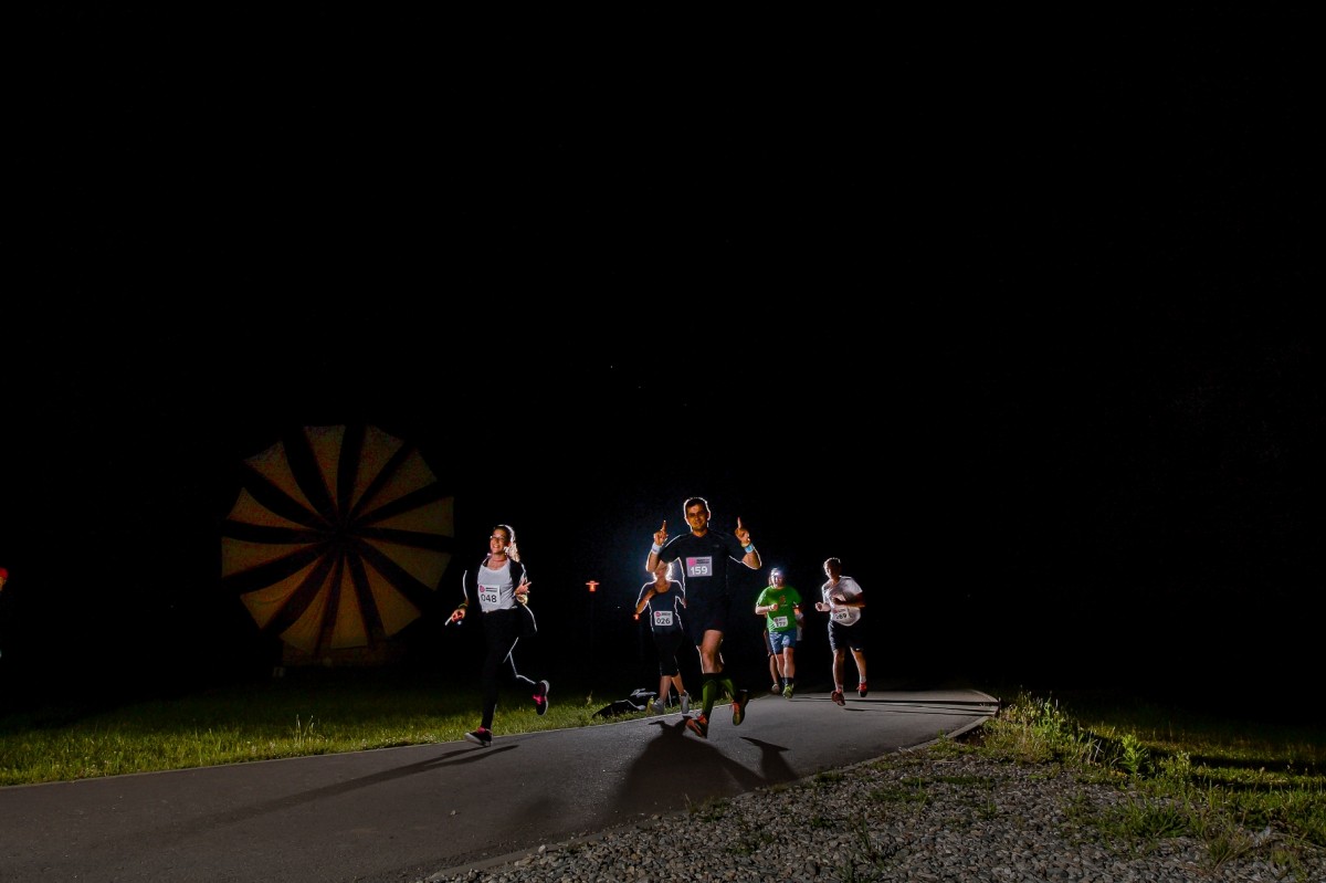 500 de alergători se pregătesc în seara aceasta să ia startul la Night Cross Challenge