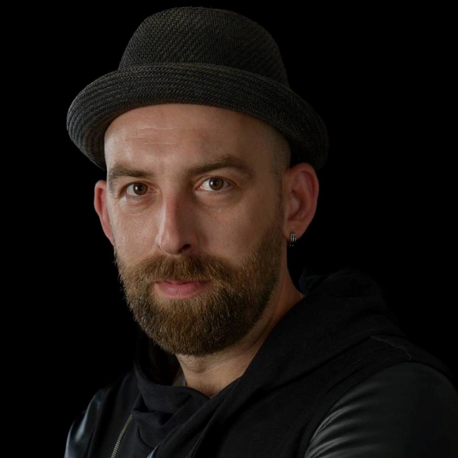 Plătește cu zâmbete la salonul Venus