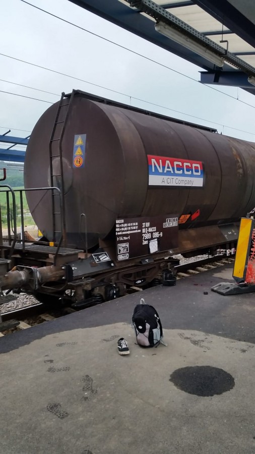 Tânăr electrocutat. Selfie de pe un vagon de tren sau tentativă de suicid
