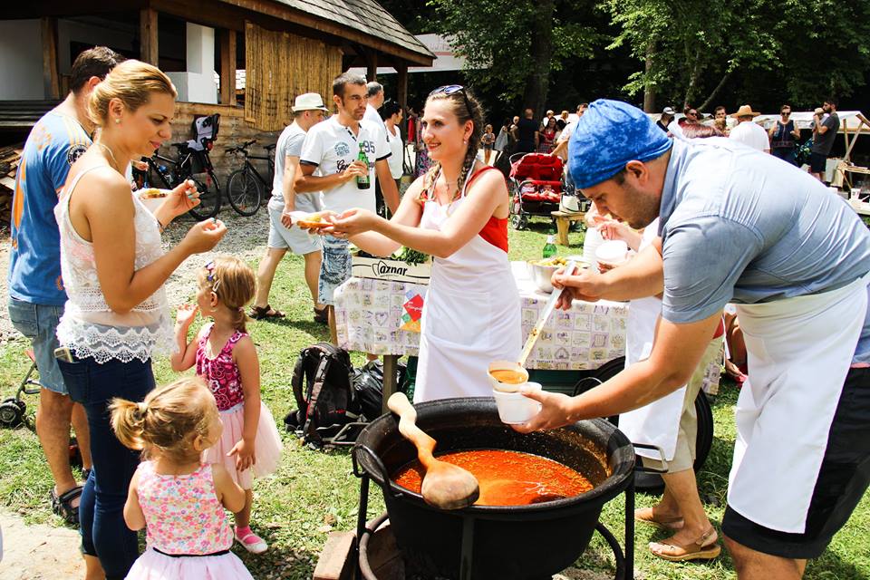 Maraton culinar, la Muzeul Astra. Sibienii vor gusta din produsele pregătite de sași, unguri, sârbi și rromi