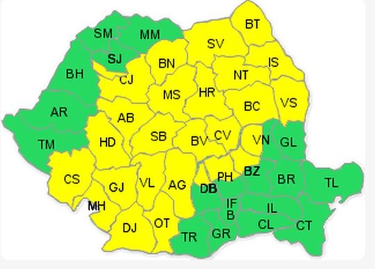 Cod galben de ploi şi vijelii, până duminică dimineaţă