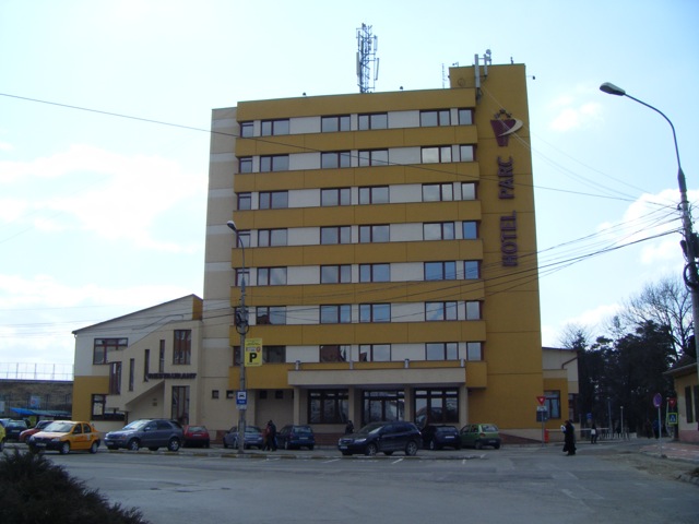 Toxiinfecţia din noaptea de Revelion. Ospătarii şi bucătarii de la hotel Parc aveau stafilococ