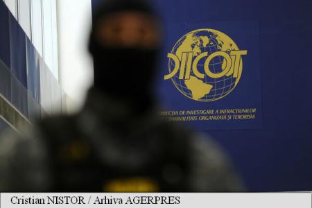 Procurorii DIICOT  au reținut patru persoane pentru trafic de migranți