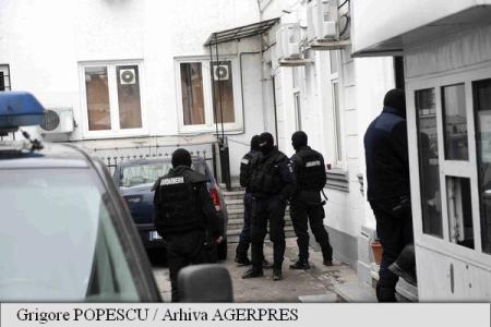 DGPMB: Percheziții la persoane bănuite de evaziune; prejudiciu - aproximativ zece milioane de lei