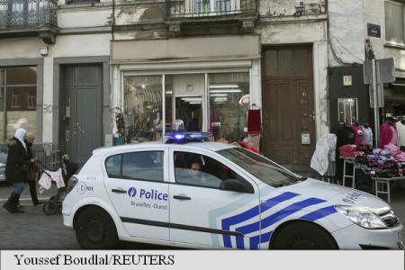 Raiduri în zona Bruxelles care îi vizează pe apropiații lui Bilal Hadfi, unul dintre atentatorii sinucigași de la Paris