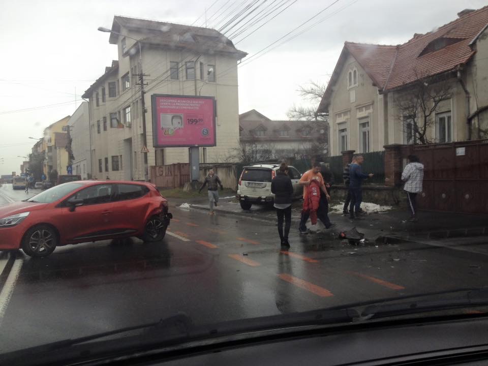 FOTO | Incendiu pe Rusciorului. O conductă de gaz, fisurată în urma unei tamponări