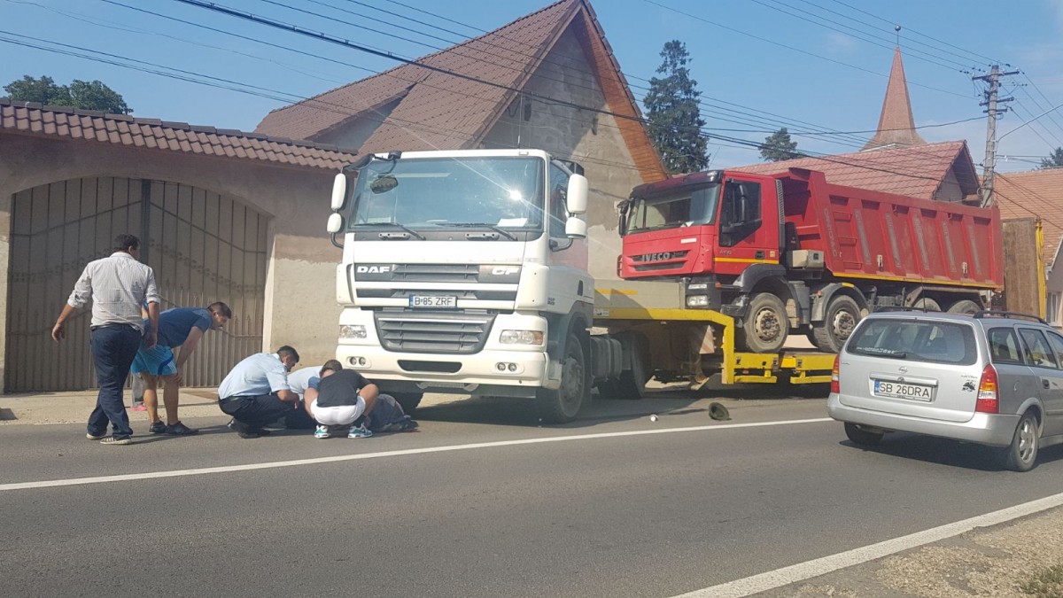 ACTUALIZARE Bărbat lovit de TIR la Șura Mare