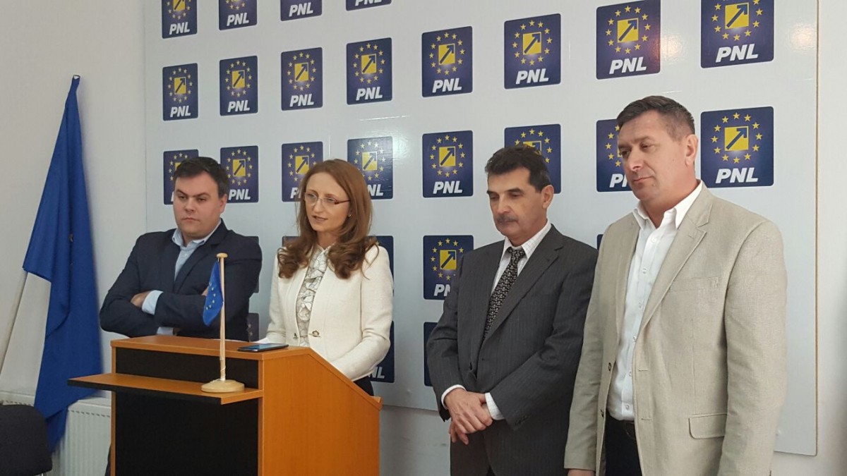 Apelul liberalilor: sibienii să transmită găștii care e la guvern, nesimțiților acelora, că ceea ce fac nu e normal