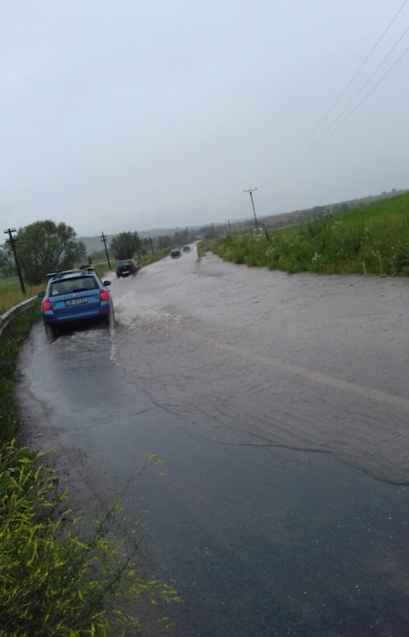 Sudul județului Sibiu sub atenționare de tip cod galben de ploi puternice