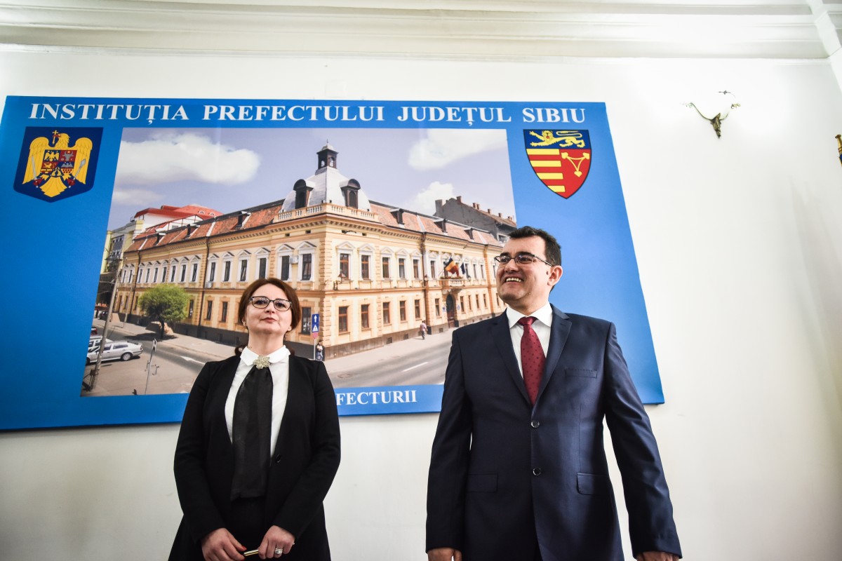 Prefectul Radu Lucian a depus jurământul. Cu Cindrea în prima linie și sub umbra lui Dragnea