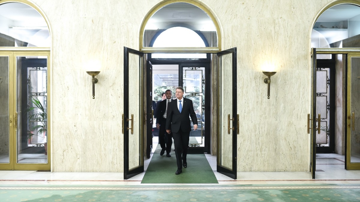 Iohannis: PSD și Dragnea se comportă ca la grădiniță