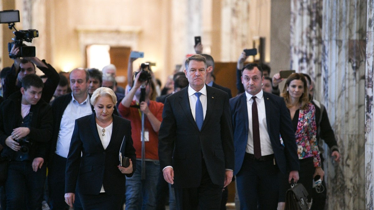 Iohannis refuză nominalizările PSD pentru funcţiile de miniştri