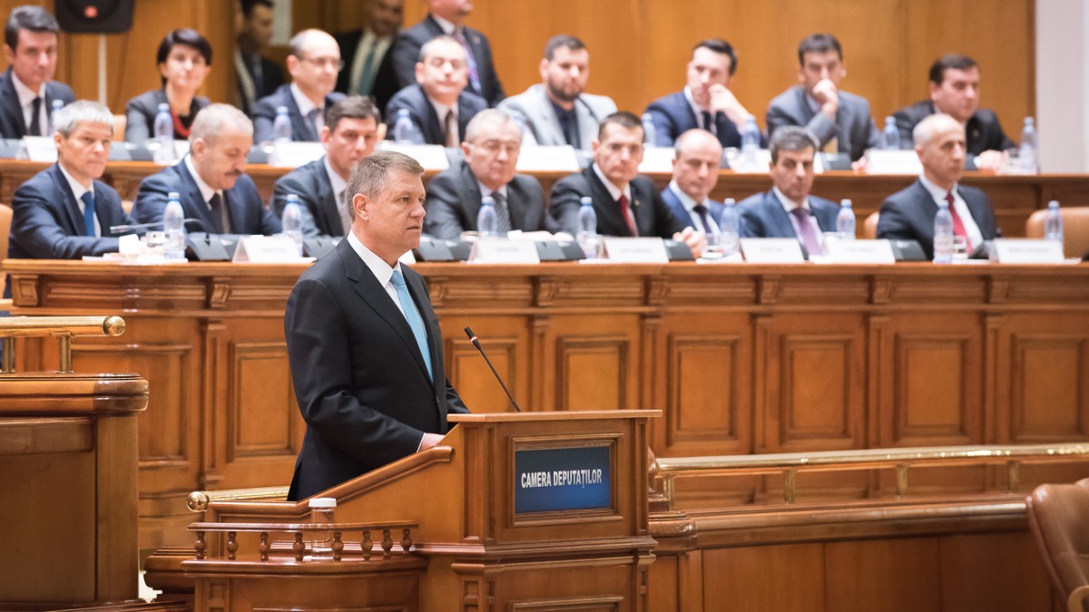 USR și PNL cer alegeri anticipate