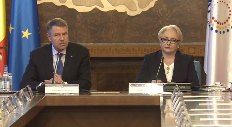 Iohannis a mers la ședința Guvernului: “când particip, prezidez“. Dăncilă i-a spus când să plece