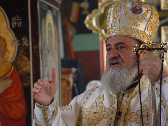 Mitropolitul Ardealului slujește sâmbătă la Biserica din Groapă. În cinstea savantului care l-a adus la Sadu pe Împăratul Iosif al II-lea