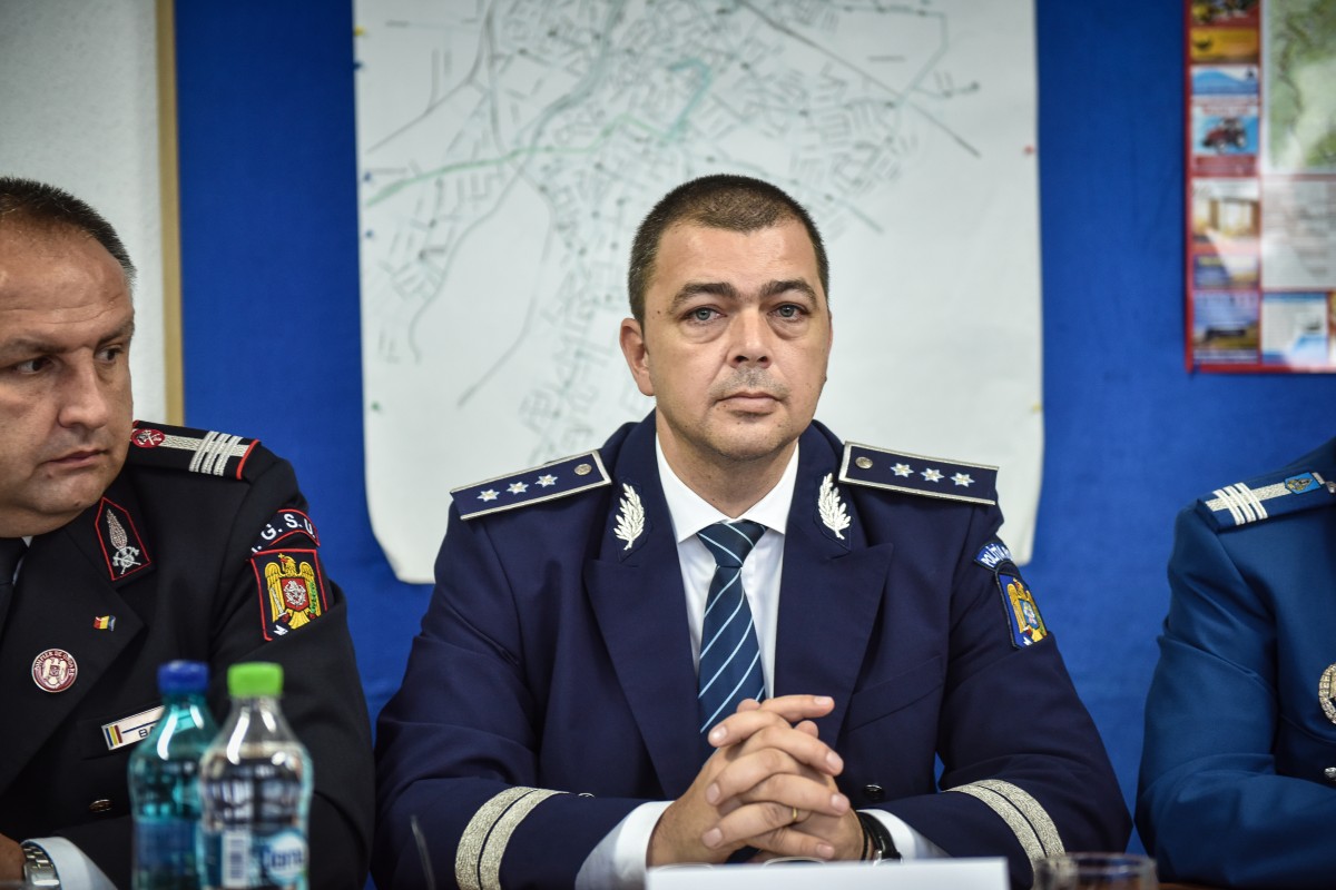 Ce face șeful Poliției dacă azi vine un urs în Sibiu? ”Același lucru pe care l-am făcut și data trecută”