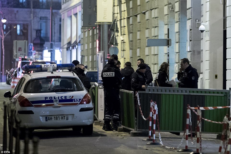 Jaf de peste 4 milioane de euro la hotelul Ritz din Paris