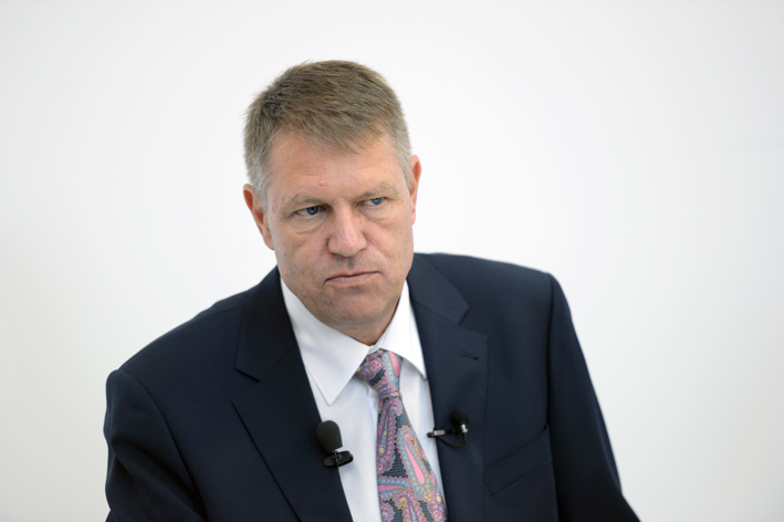 Summit important pentru România - Iohannis: Marea Britanie trebuie să rămână în UE, dar nu acceptăm discriminarea românilor