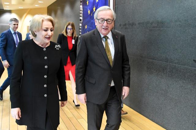 Laudele lui Juncker pentru Dăncilă: „Guvernul e pregătit pentru președinția UE, evoluția statului de drept e un alt subiect”