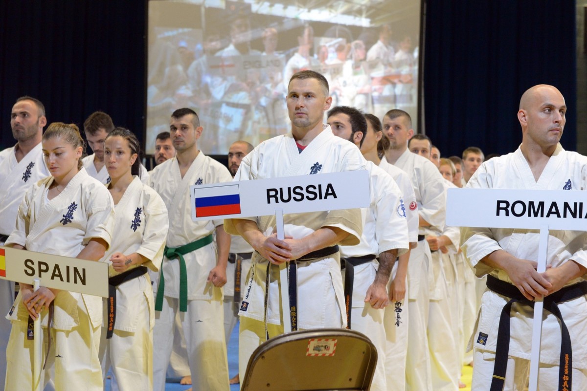 La Sibiu vin de două ori mai mulți sportivi, la Campionatul Mondial de Karate, decât au fost la Londra