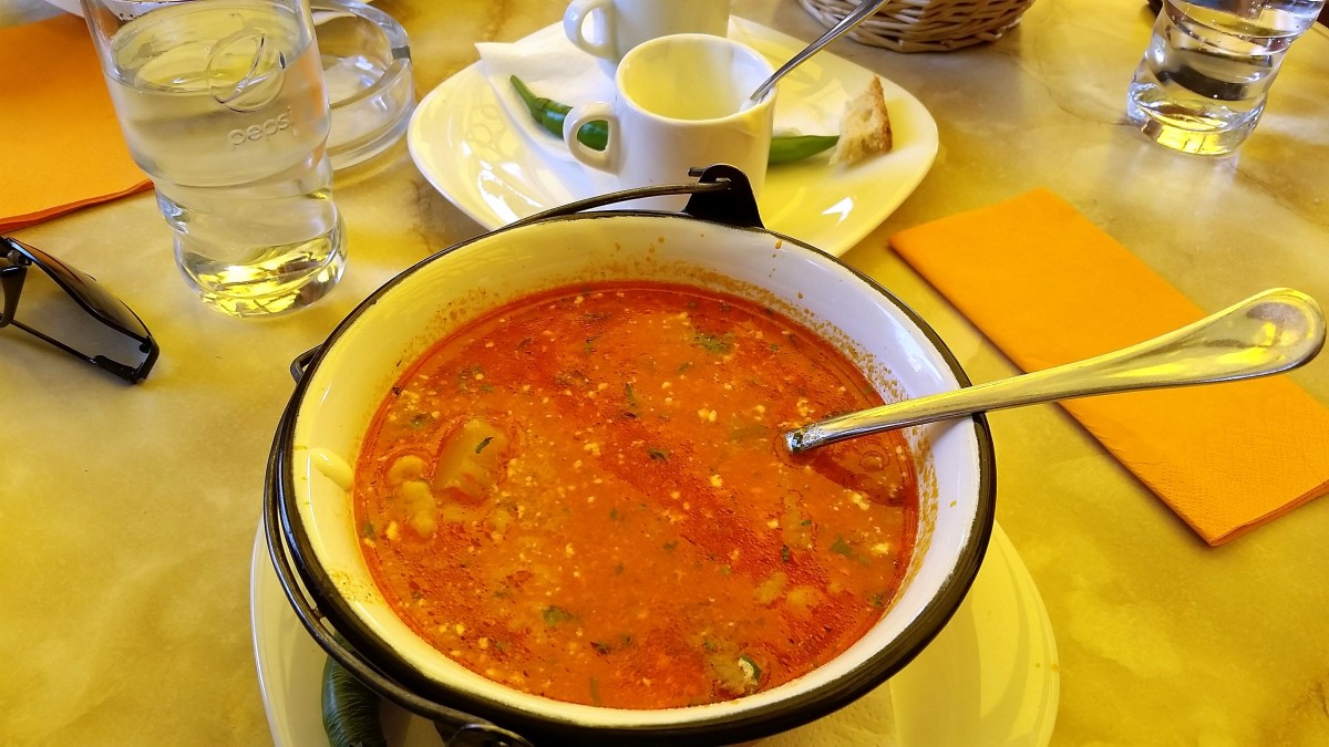 Unde găsești cel mai bun gulaș din centrul Sibiului. Top 5