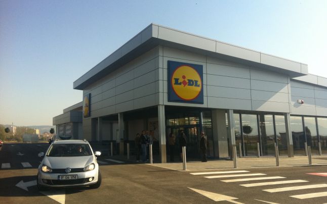 „Merele verzi” din magazinele Lidl, pline cu pesticide