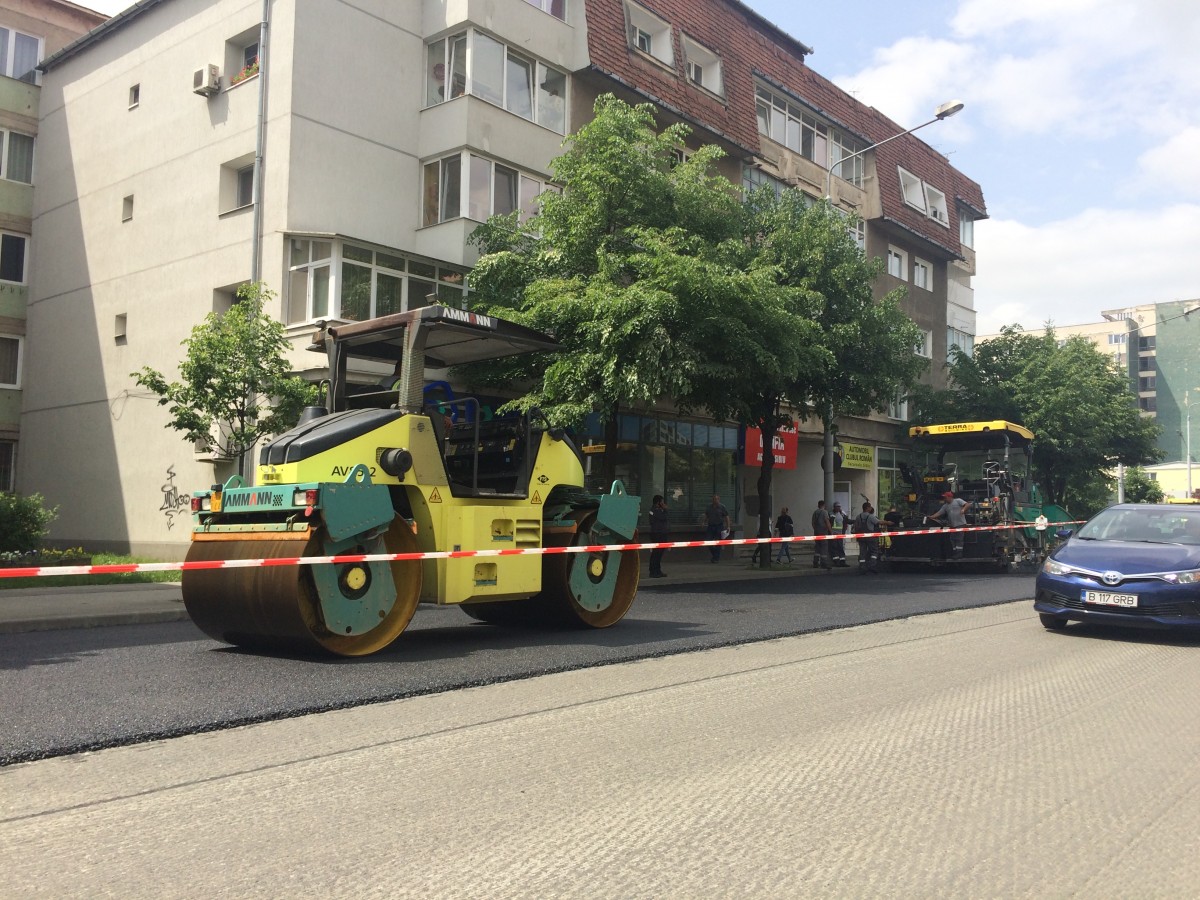 Continuă lucrările de reparații pe Calea Dumbrăvii și pe bulevardul Vasile Milea (CP)