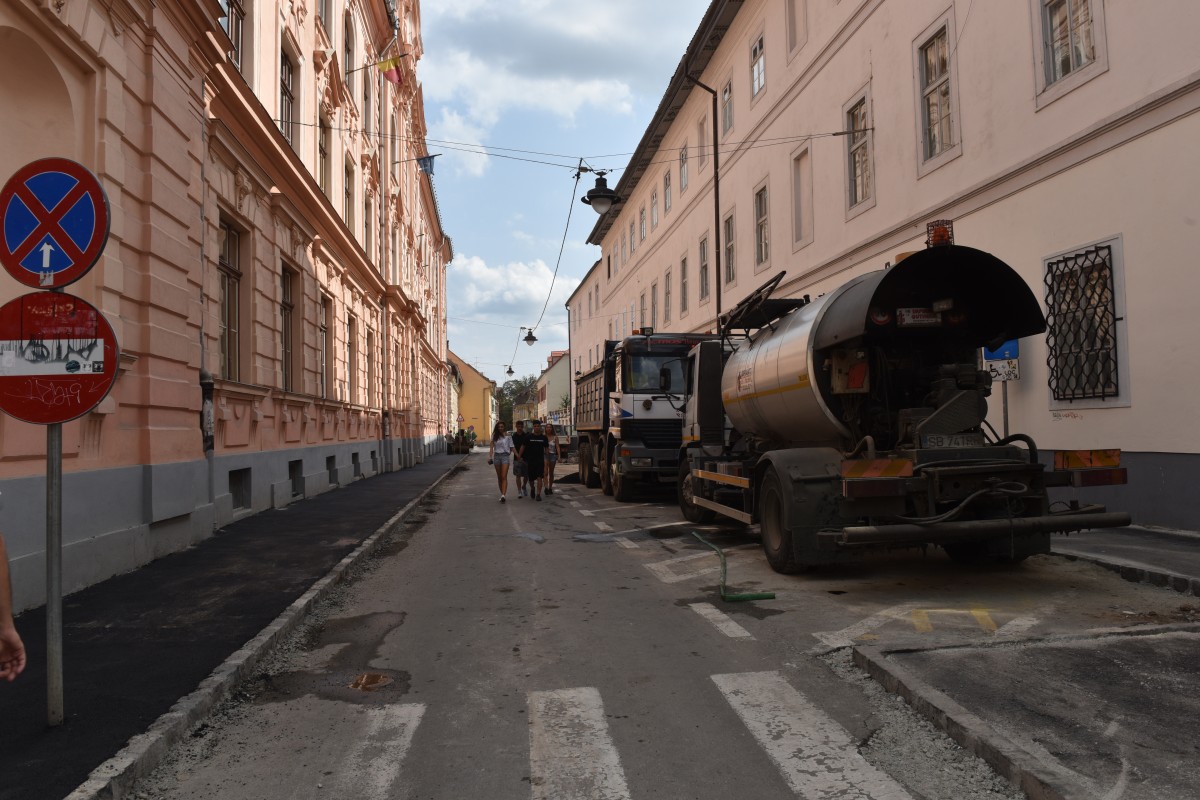 Ce îi nemulțumește cel mai mult pe sibieni: reparația străzilor și construcții ilegale