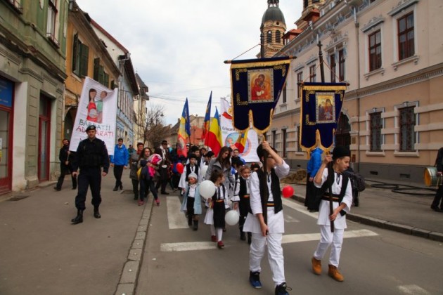 Referendumul a căzut, marșul pentru viață continuă. În Sibiu, în 23 martie