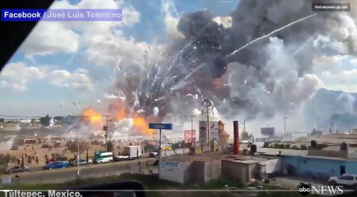 Cel puţin 29 de morţi şi 72 de răniţi în urma unor explozii într-o piaţă de artificii din Mexic | Video