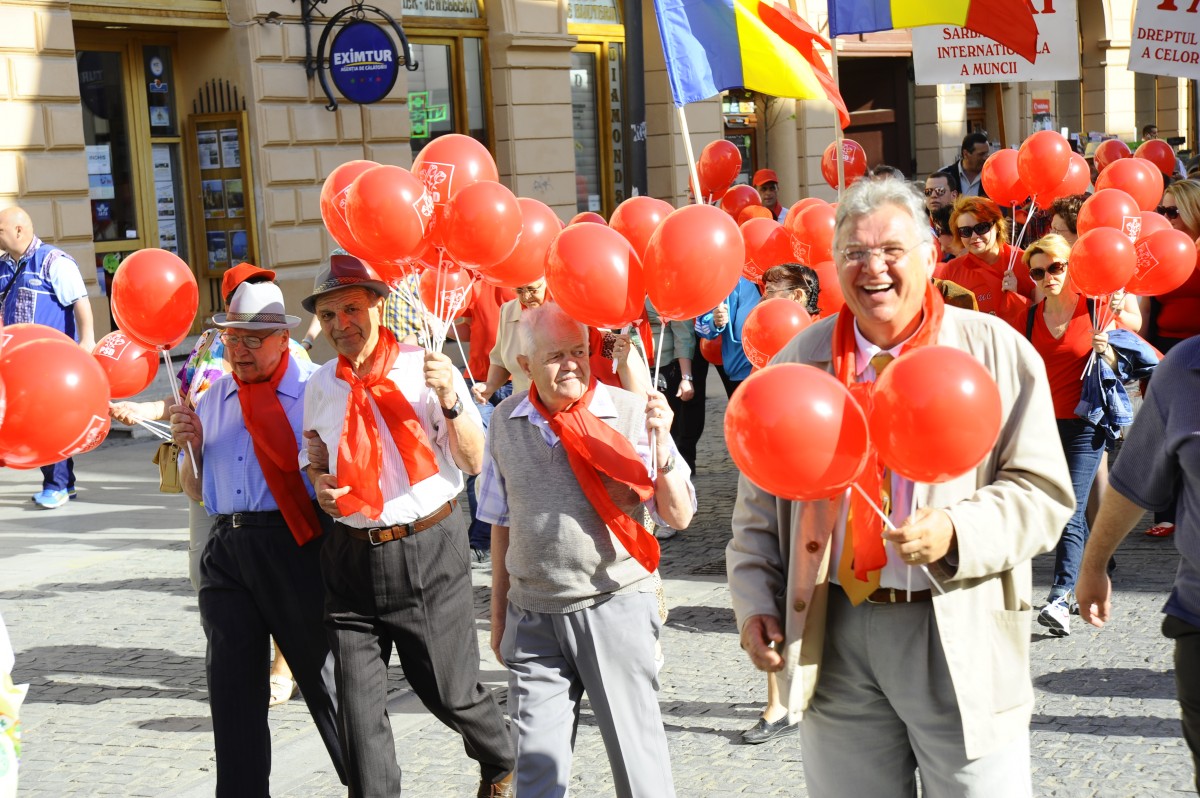 PSD Sibiu îndeamnă PNL și USR să urmeze calea cea bună: ”Familia tradițională e formată din căsătoria dintre un bărbat și o femeie”