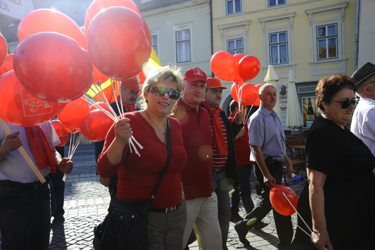 PSD Sibiu: 50 de social-democrați au plecat la București, dar doar în vizită