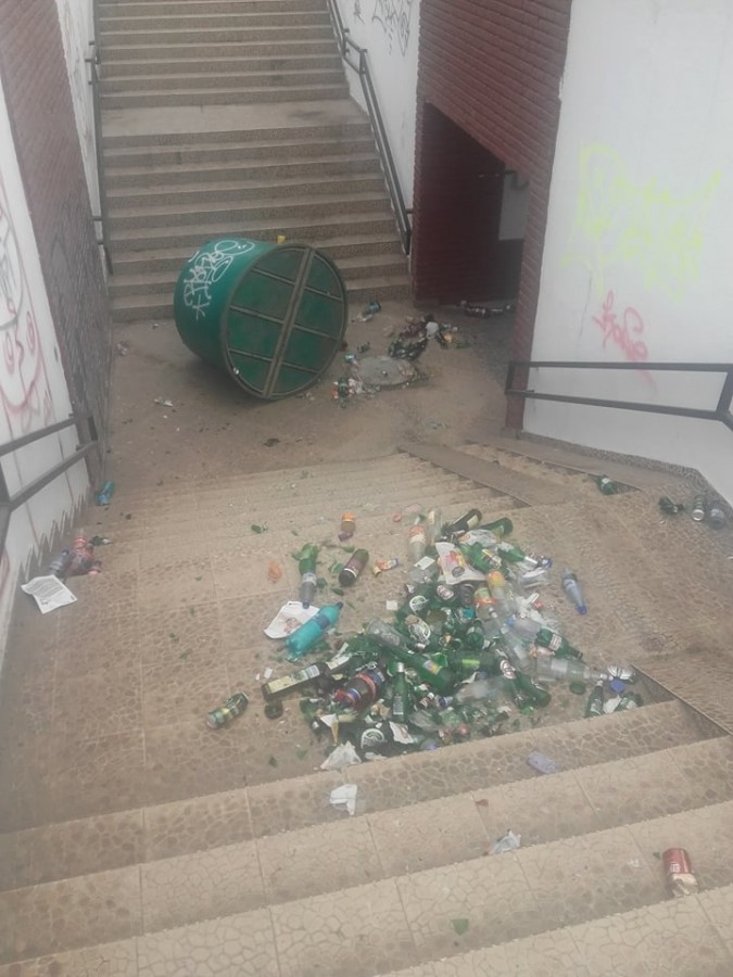 Pasajul Gării, vandalizat în plin sezon turistic
